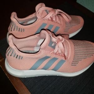 Adidas Swift pink & grey size 6 women's NWOT